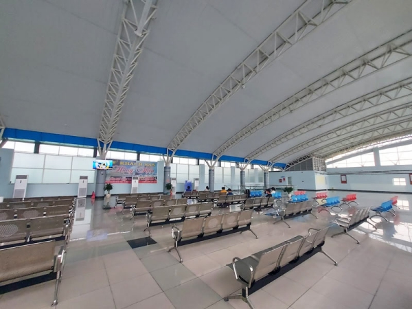 Không gian nhà ga sạch sẽ, rộng rãi để hành khách chờ đợi giờ ra tàu bay