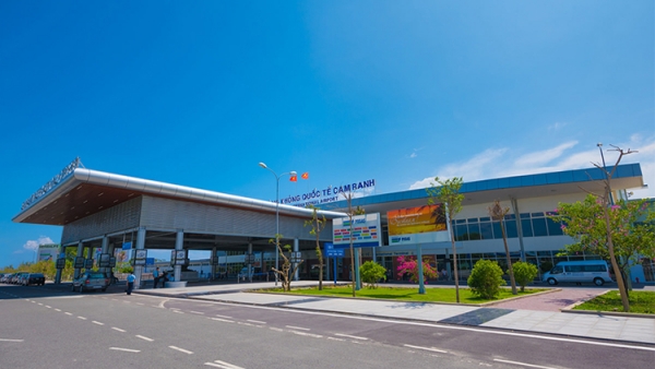 Sân bay quốc tế Cam Ranh